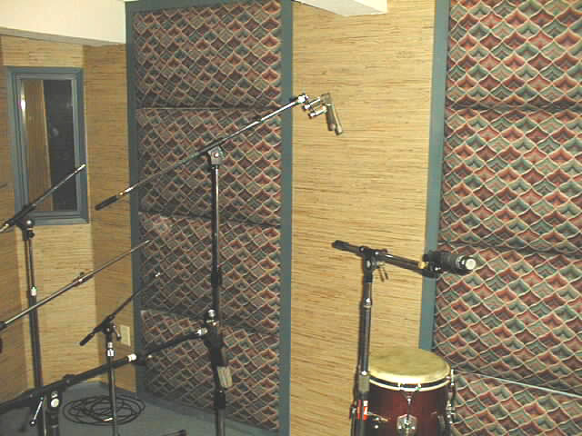 studio_iso1.jpg