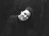 sara_portrait3.jpg (198769 bytes)